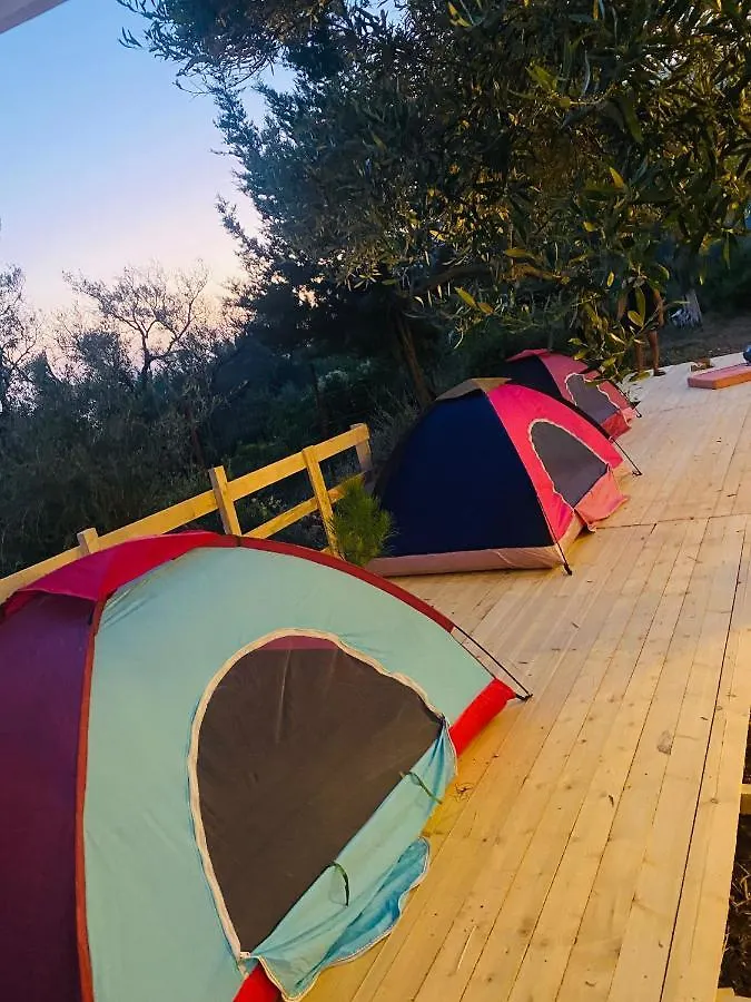 Kamp alanı Adventure Camping Otel Dhërmi